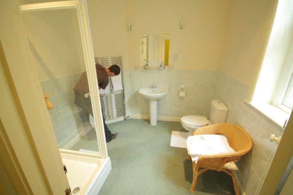 The Dales Bed & Breakfast Harrogate Ngoại thất bức ảnh